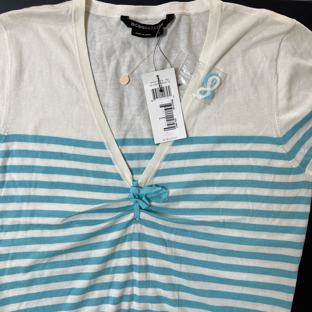 BCBG‎ Maxazria Women's Large V Neck Sweater Shirt Cream Blue NWT Preppy Casual
